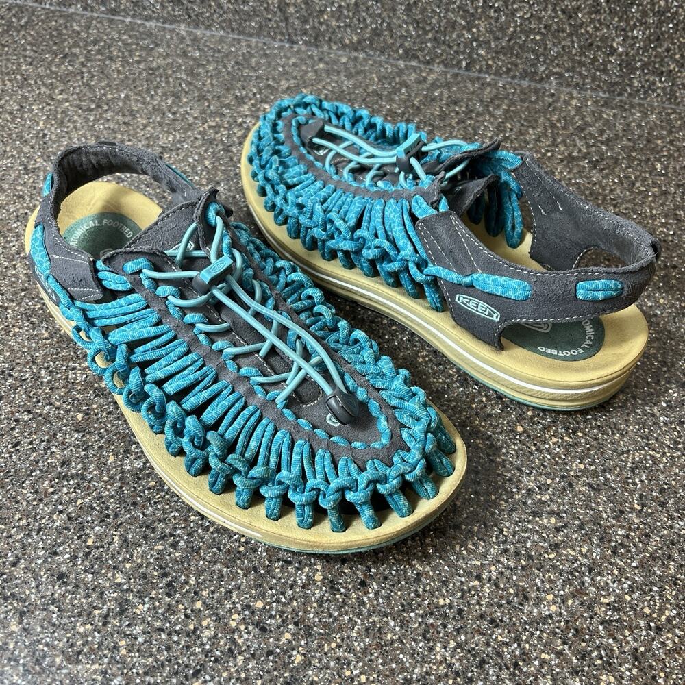 Keen Uneek Sandal Women's 9.5 Bluegreen Woven Bungee Lacing Hiking Trail Slip On